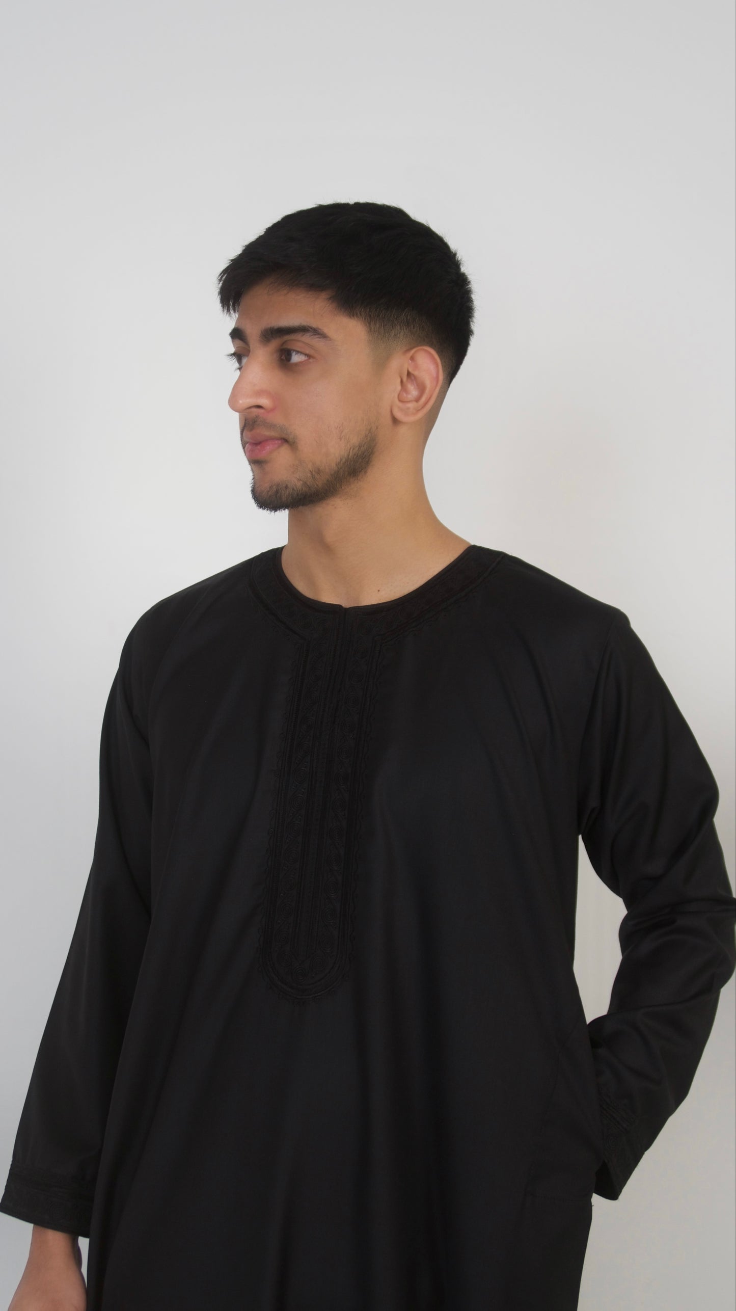 Noir Royale - Premium Morrocan Thobe